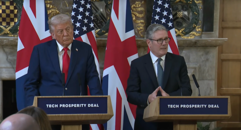 My-hop-tac-Anh-coinphoton